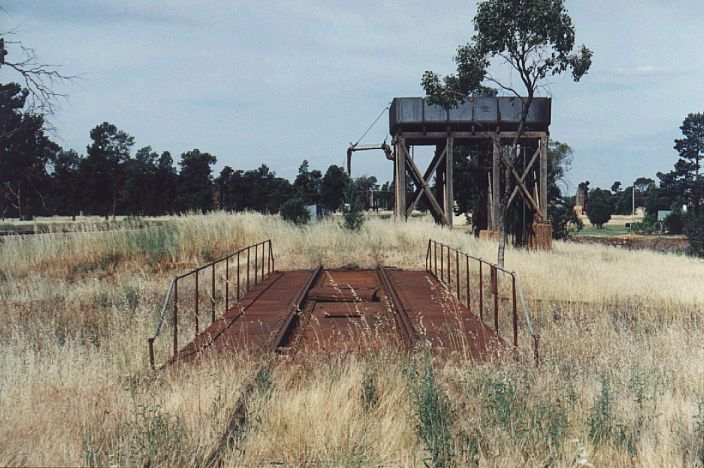 The old turntable and water tank show that Rankins Springs was once
a significant terminus for steam operations.
