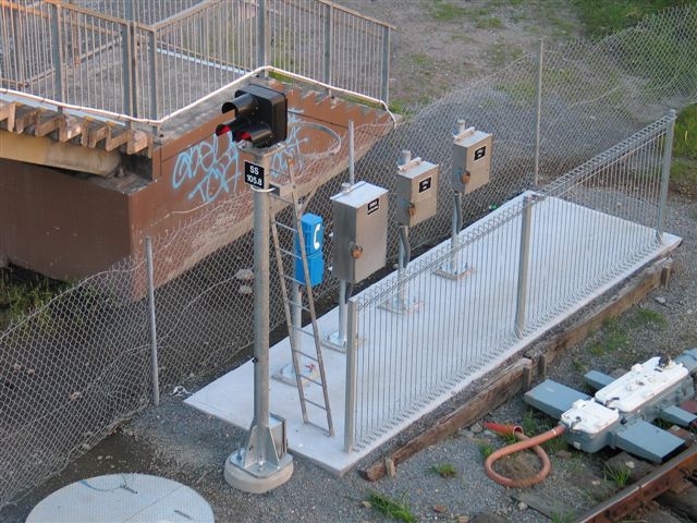 
A close-up of the remote points equipment controlling the entrance
to Tolls siding.
