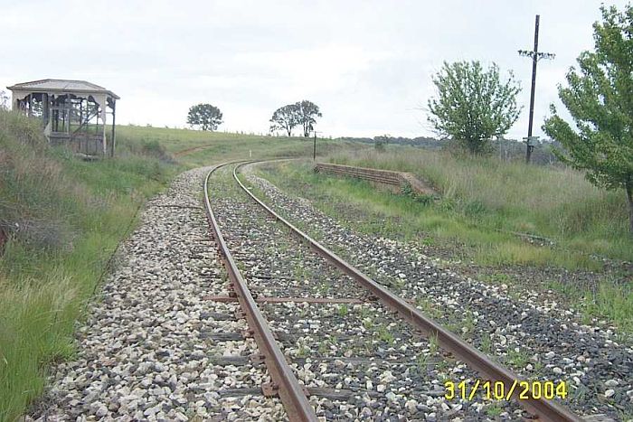 
The view looking south, showing the ruins of the staff hut, and the
up platform.
