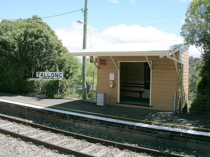 
The view looking across at the shelter on the up platform.
