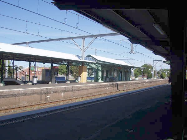 The view looking south across towards platforms 2 and 3.