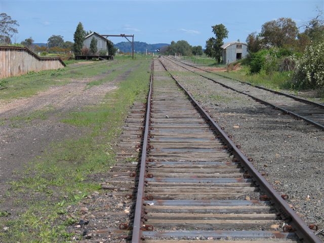 The view looking south along the loop line.