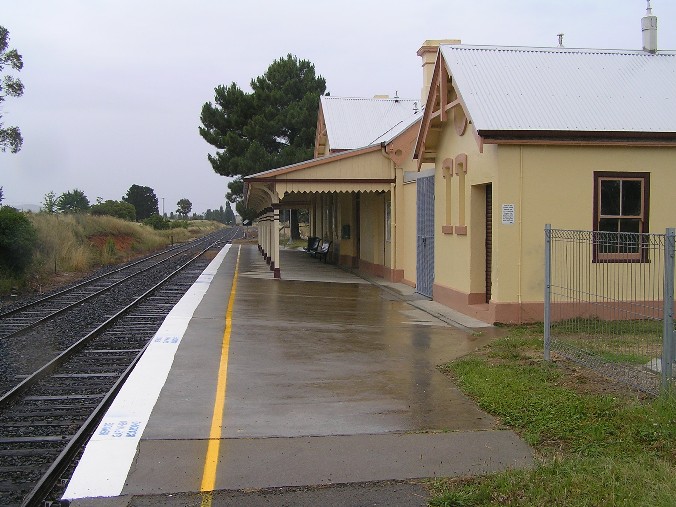 
The view looking south along the platform.

