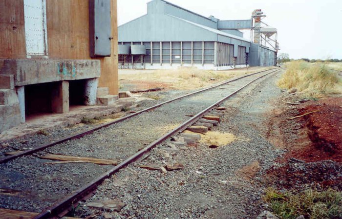 The view looking towards Temora from the base of the silo.  The running line is right of the photo.