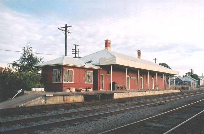 
The short and well maintained staff station at West Tamworth.
