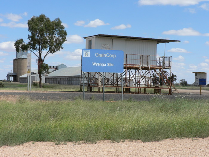 The view looking south towards the GrainCorp silos.