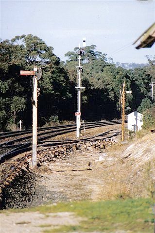 The former short Up Refuge siding at the southern end of the station.